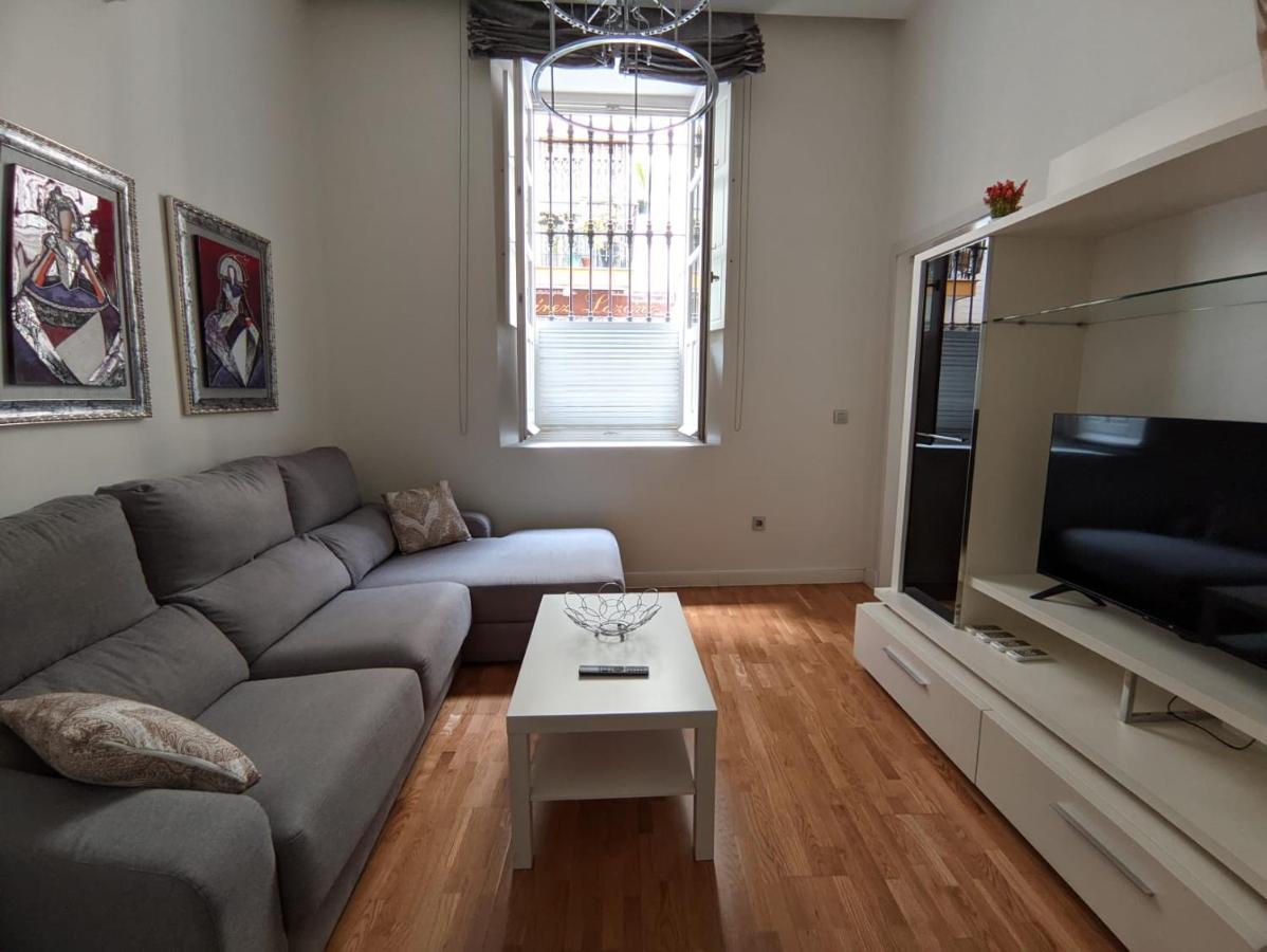 Apartamento Spinola Home เซบีญา ภายนอก รูปภาพ
